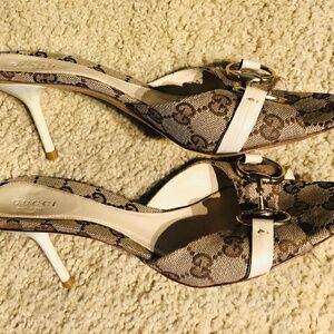 Gorgeous & Authentic GUCCI Slip-on Mule Pumps Size Euro 37 US 6.5 UK 4.5 Width C